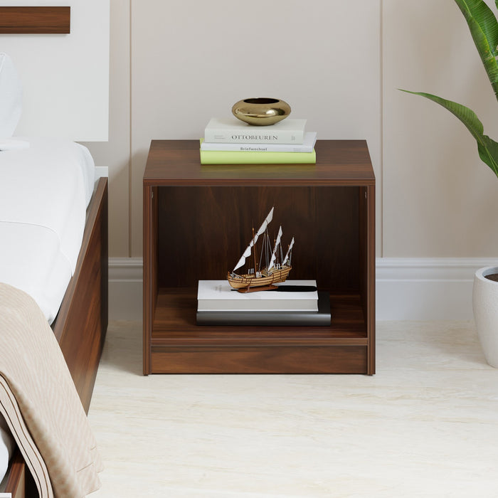 Oliver Bed Side Table |Maple